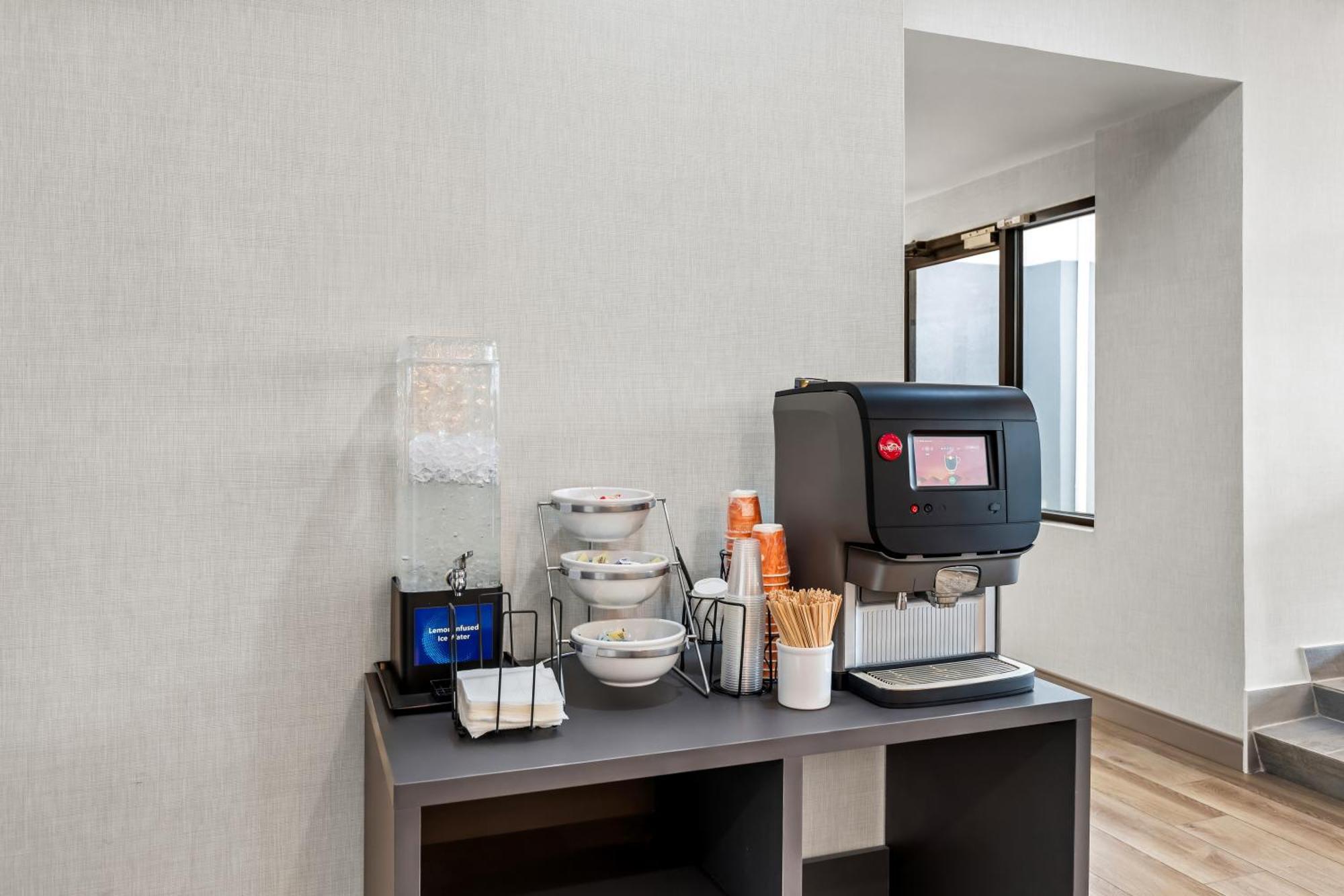 Comfort Inn & Suites Prince George - Fort Gregg מראה חיצוני תמונה